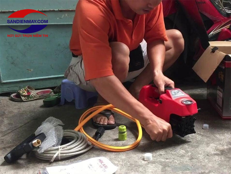 Chuẩn bị đầy đủ dụng cụ sửa chữa máy rửa xe tại nhà