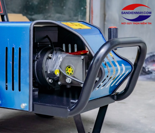 Máy xịt rửa xe Kumisai KMS-1802B