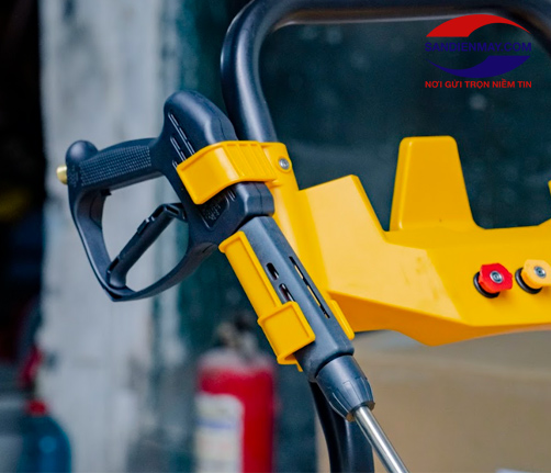 Máy bơm rửa xe cao áp Kumisai KMS3300