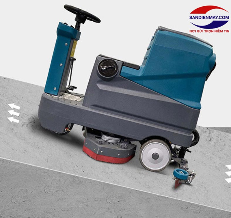 Khả năng leo dốc và vận tốc di chuyển ấn tượng, giúp tiết kiệm thời gian vệ sinh