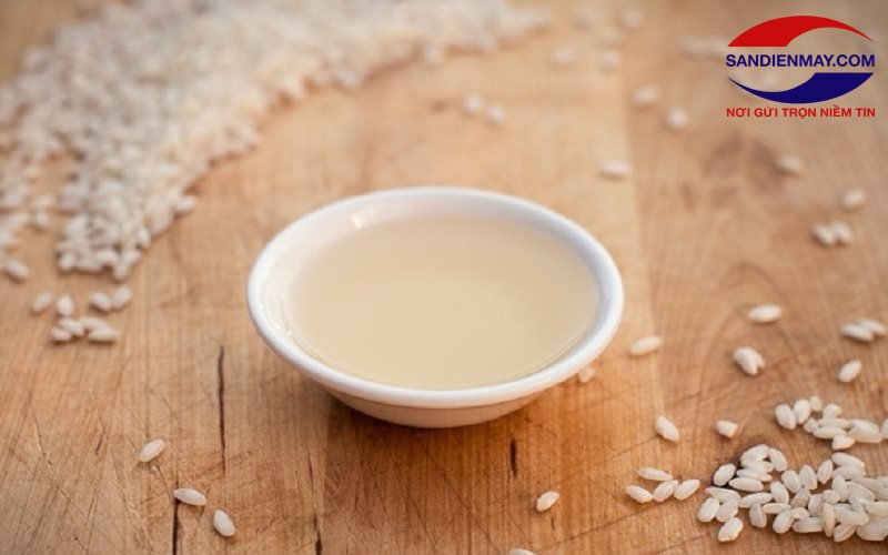 Cách tẩy rêu với giấm ăn rất đơn giản, tiết kiệm