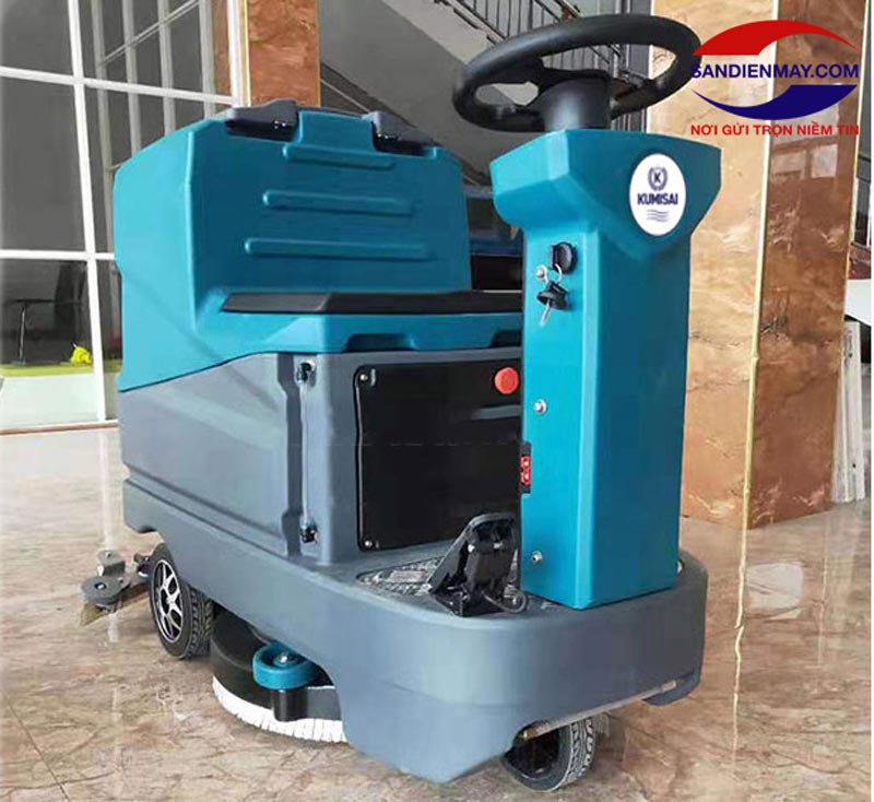 Máy được trang bị hệ thống động cơ mạnh mẽ, đáp ứng tốt nhu cầu vệ sinh