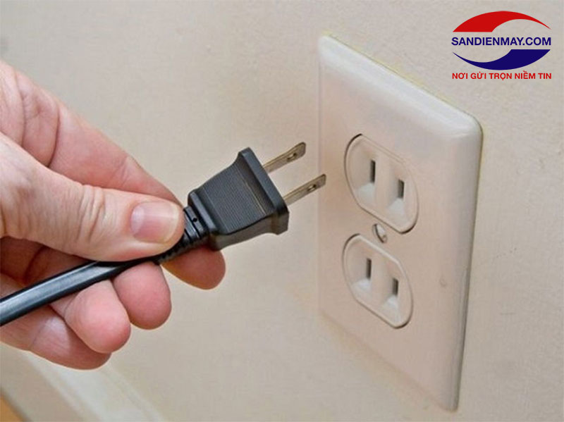 Đảm bảo nguồn điện ổn định khi sử dụng máy rửa xe