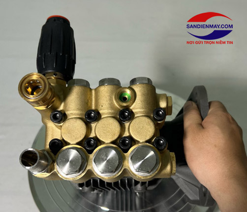 Đầu bơm cao áp 7.5KW máy rửa xe model: 3WZ-2012