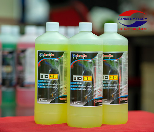 Dung dịch rửa xe không chạm Ekokemika BIO 25 - 1L