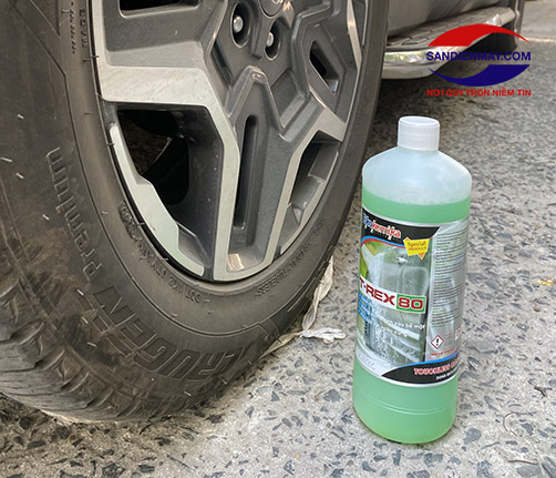 Nước rửa xe không chạm Ekokemika T-Rex 80 (can 1L)