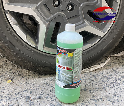 Nước rửa xe không chạm Ekokemika T-Rex 80 (can 1L)