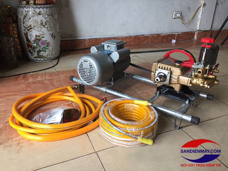 Máy rửa xe HL30AT