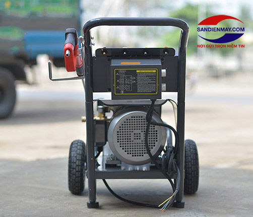 Máy rửa xe cao áp Lutian 3600PSI - 7.5T4