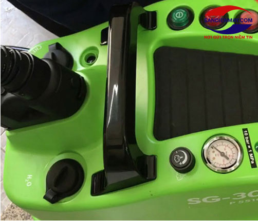 Máy dọn nhà hơi nước nóng IPC SG30P