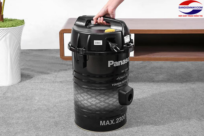 Máy hút bụi Panasonic nhỏ gọn, chắc chắn