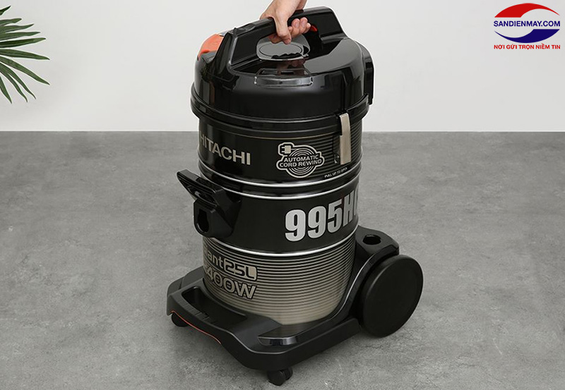 Hitachi có thiết kế nhỏ gọn, chắc chắn