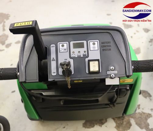 Máy quét rác đẩy tay IPC 505 ET