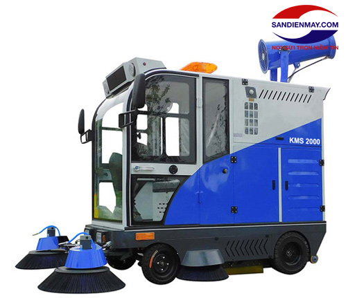 Xe quét rác ngồi lái Kumisai KMS 2000