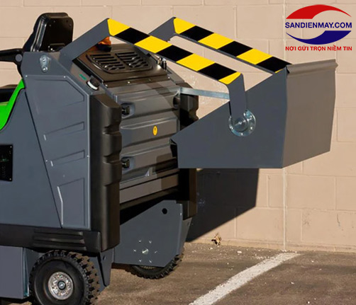 Xe quét đường công nghiệp ngồi lái IPC 1404